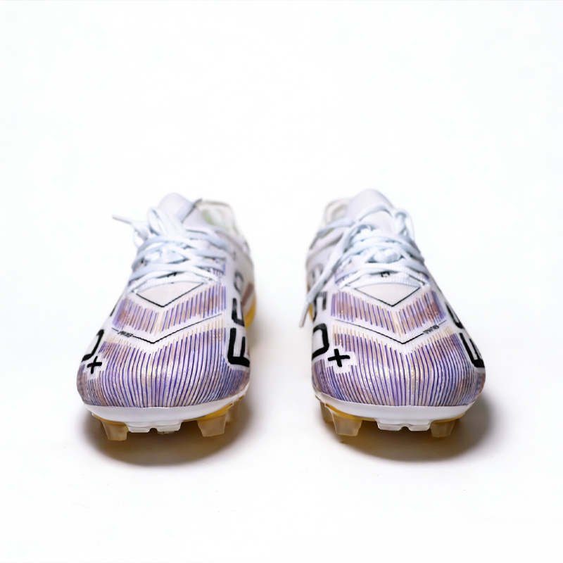 T38 Lace-up Mens Soccer Shoes  - đánh giá và giá Sports Equipment For Boys