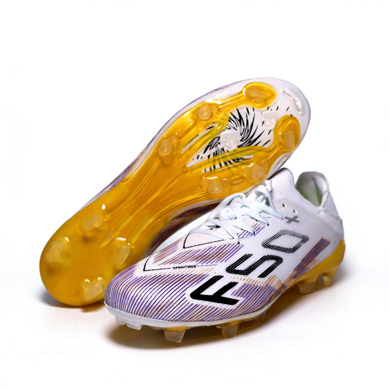 T38 Lace-up Mens Soccer Shoes  - đánh giá và giá Sports Equipment For Boys