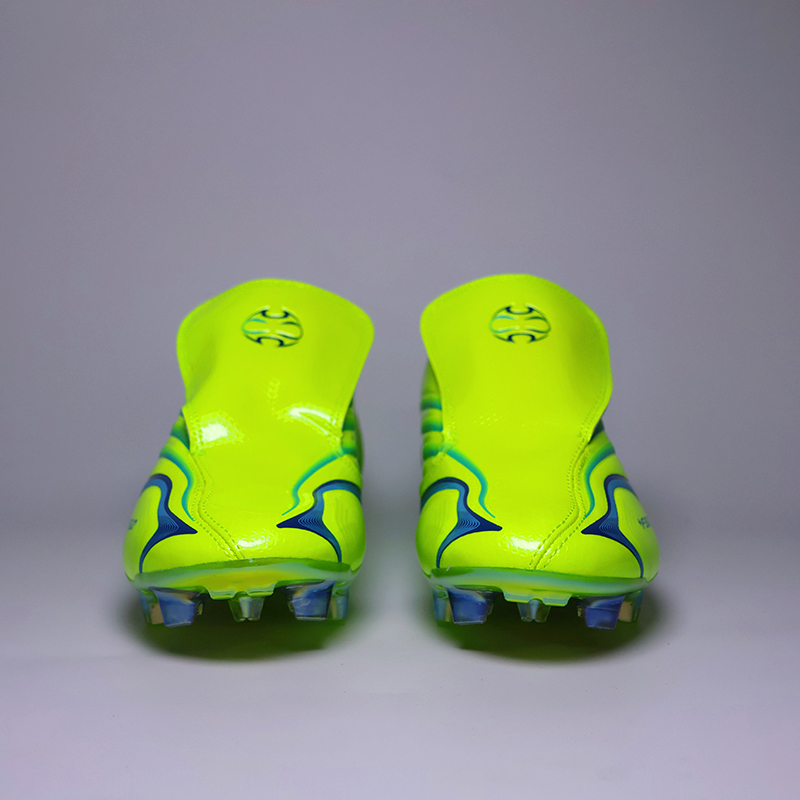 Professional Mens Soccer Shoes - đánh giá và giá Sports Equipment For Boys